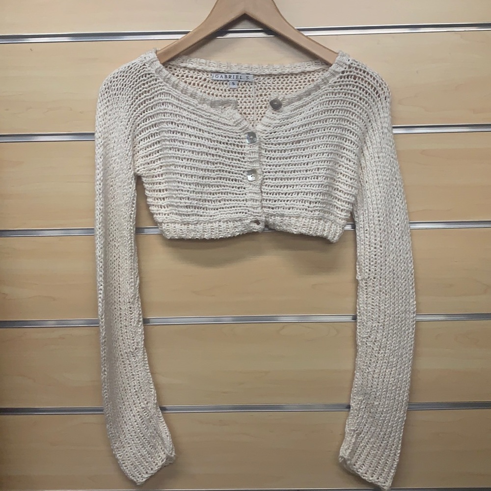 Gorgeous knitted mini crop sweater top